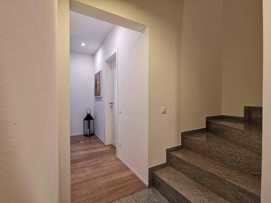 Experience The Loft! Loft 18, Downtown, Near The Free Parking Available
